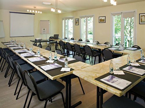 Logis Hotel Vandoeuvre-lès-Nancy
